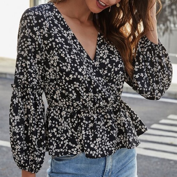 SHEIN Tops - Ditsy Floral Print Peplum Blouse